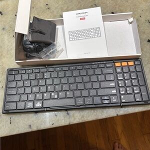 Black Wireless Keyboard